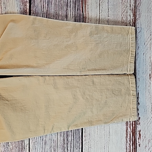 NEW STYLE & CO TAN TUMMY CONTROL CAPRI PANTS - Picture 5 of 11